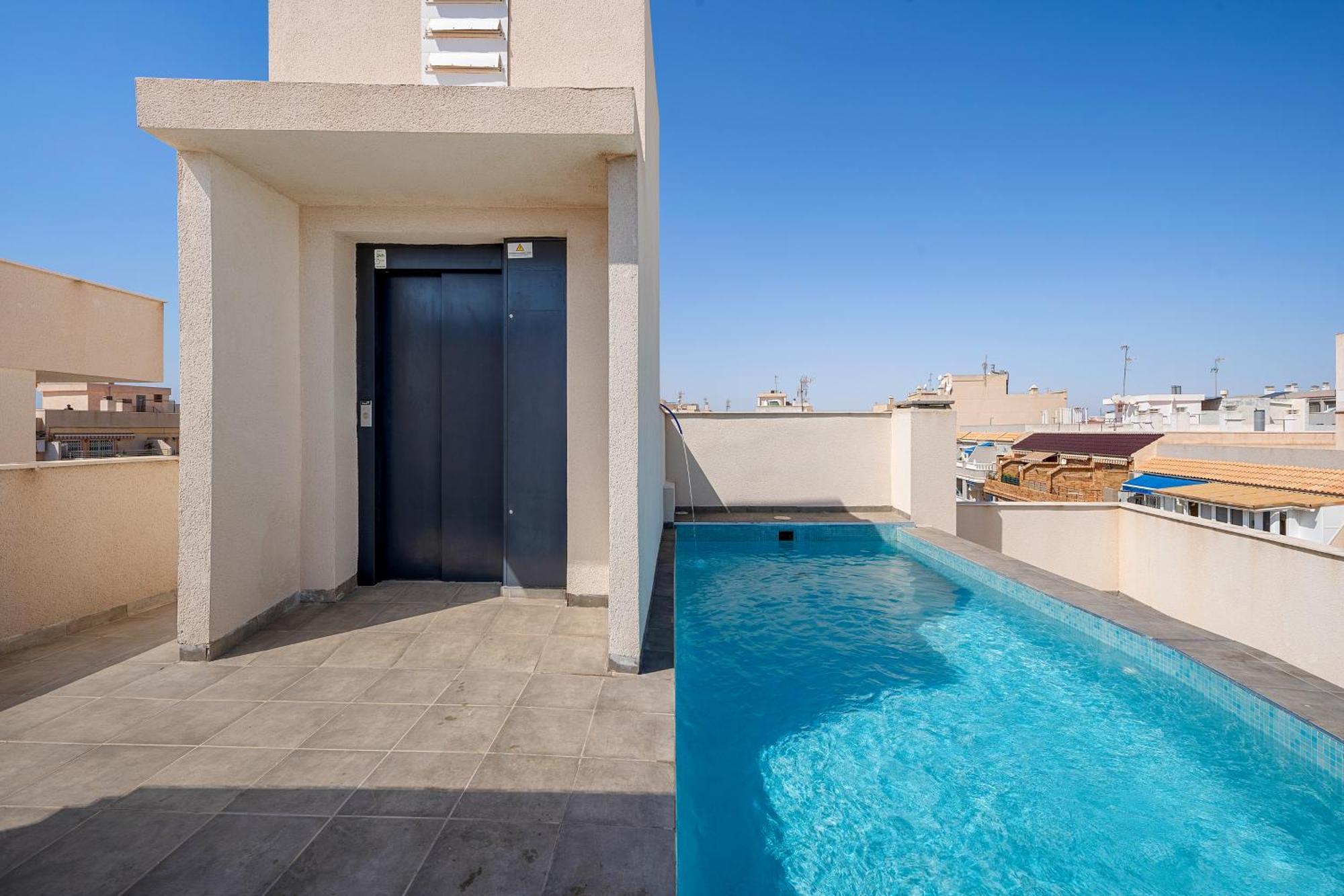 Casa Amorosa Apartment - Close To Beach, City Centre And Bus Station Torrevieja Bagian luar foto